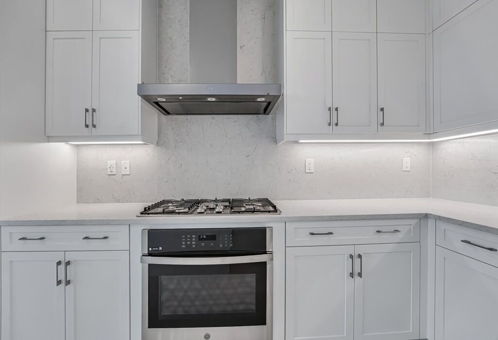 For Sale: $1,922,900 (5 beds, 5 baths, 5136 Square Feet)