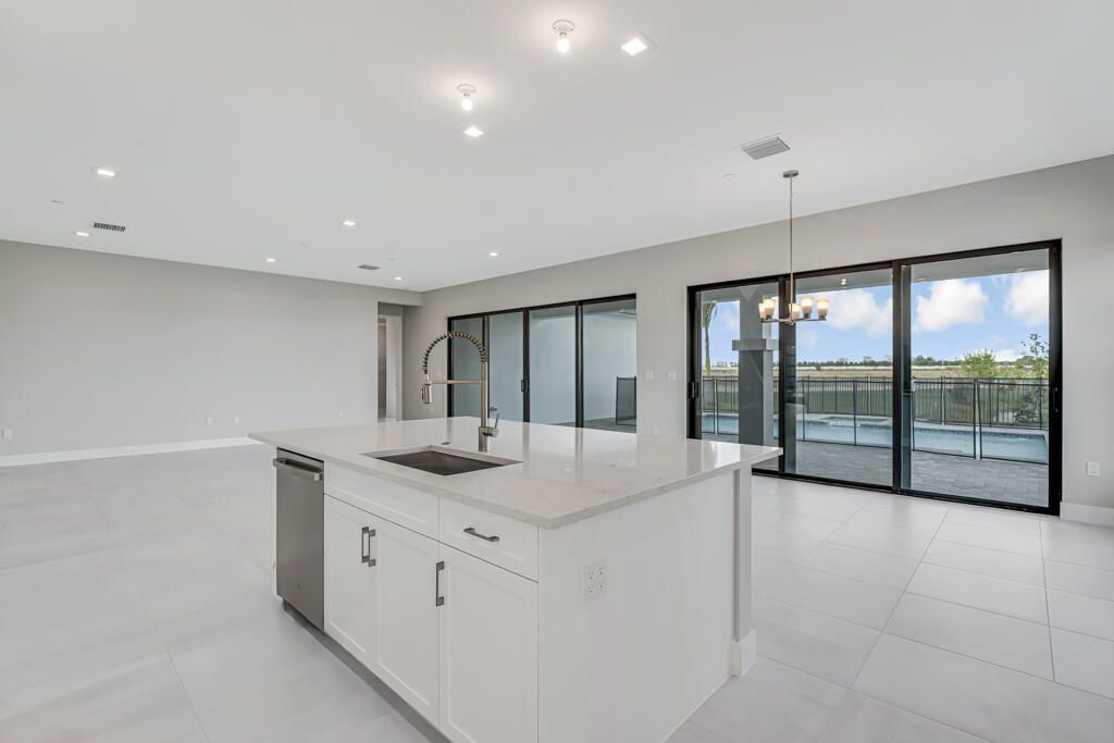 For Sale: $1,922,900 (5 beds, 5 baths, 5136 Square Feet)