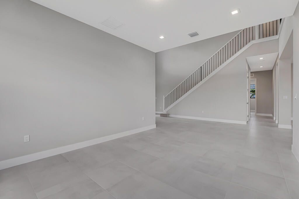 For Sale: $1,922,900 (5 beds, 5 baths, 5136 Square Feet)