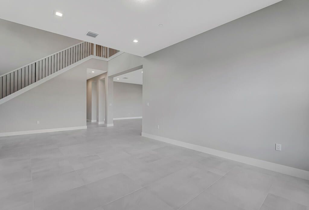 For Sale: $1,922,900 (5 beds, 5 baths, 5136 Square Feet)