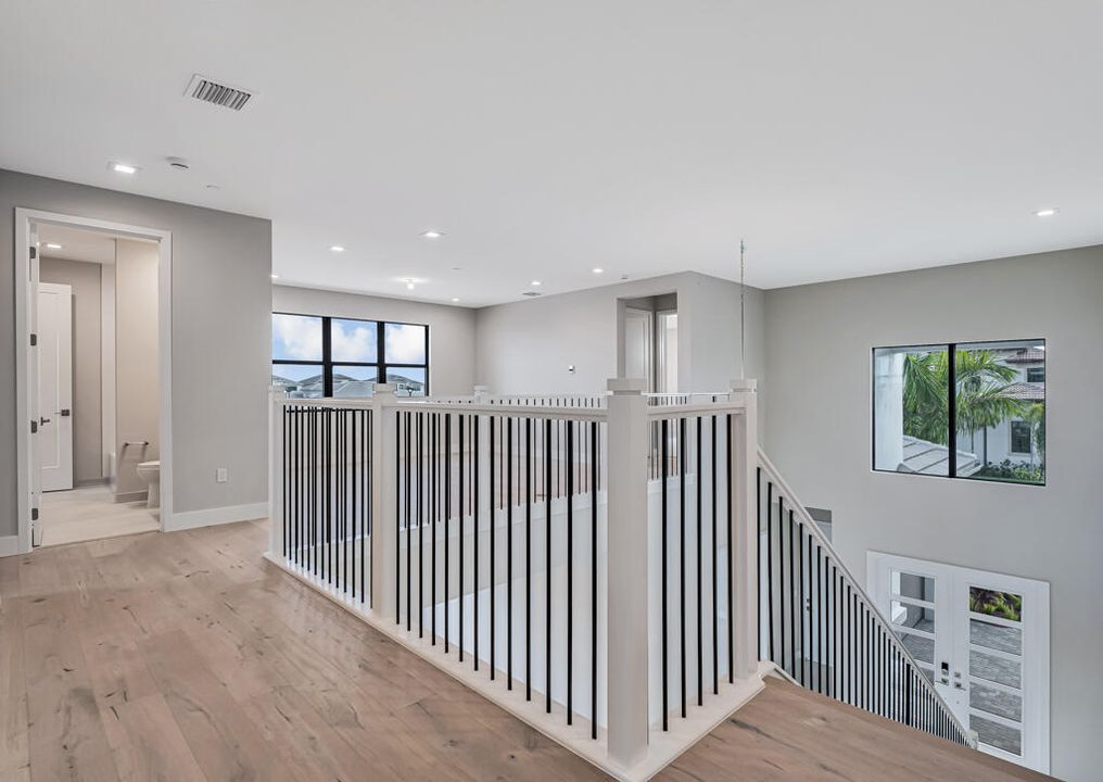 For Sale: $1,922,900 (5 beds, 5 baths, 5136 Square Feet)