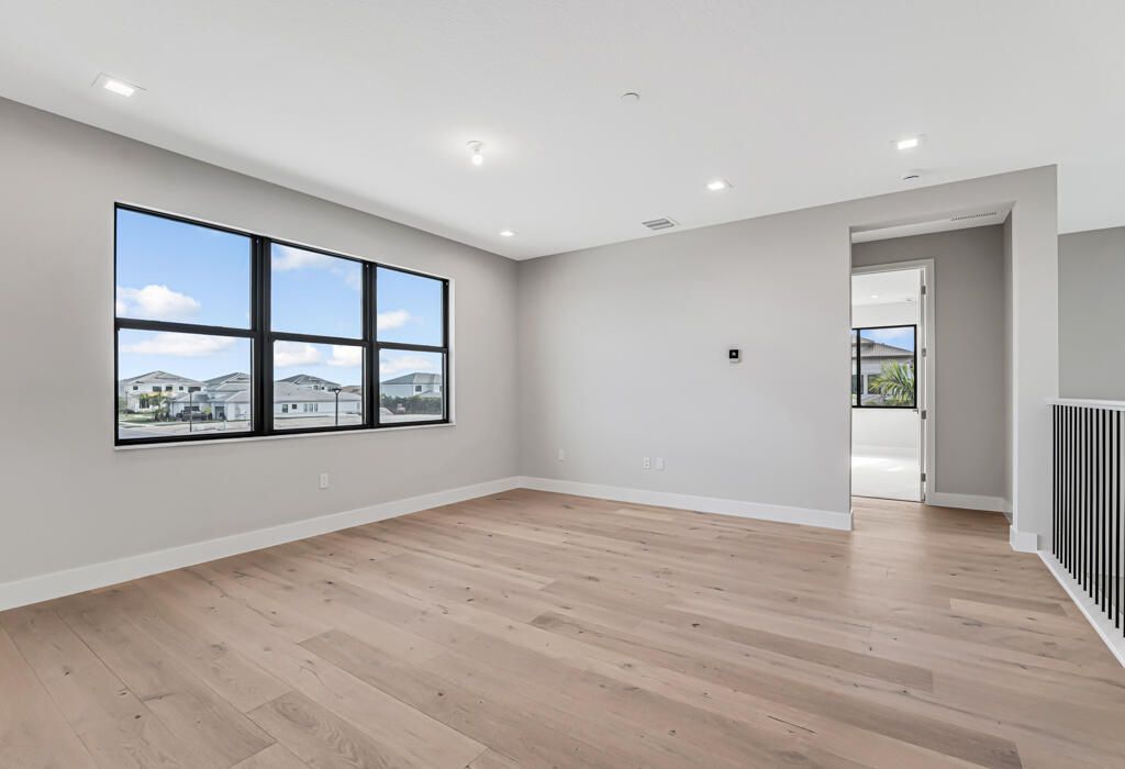 For Sale: $1,922,900 (5 beds, 5 baths, 5136 Square Feet)