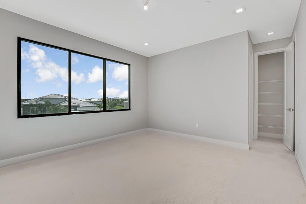 For Sale: $1,922,900 (5 beds, 5 baths, 5136 Square Feet)