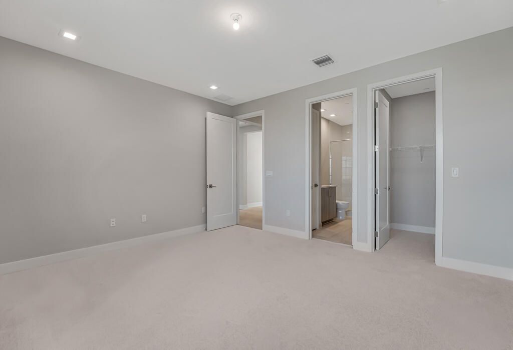 For Sale: $1,922,900 (5 beds, 5 baths, 5136 Square Feet)