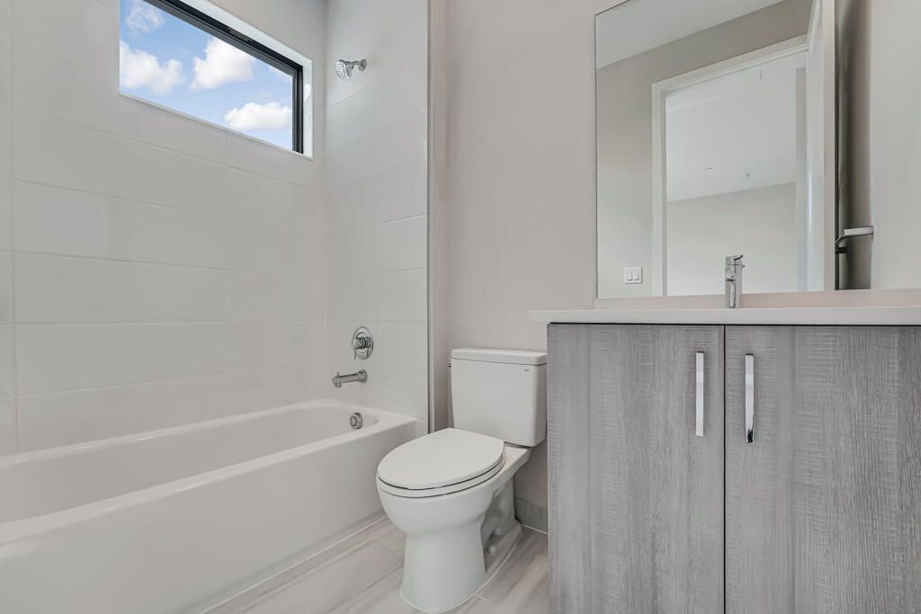 For Sale: $1,922,900 (5 beds, 5 baths, 5136 Square Feet)