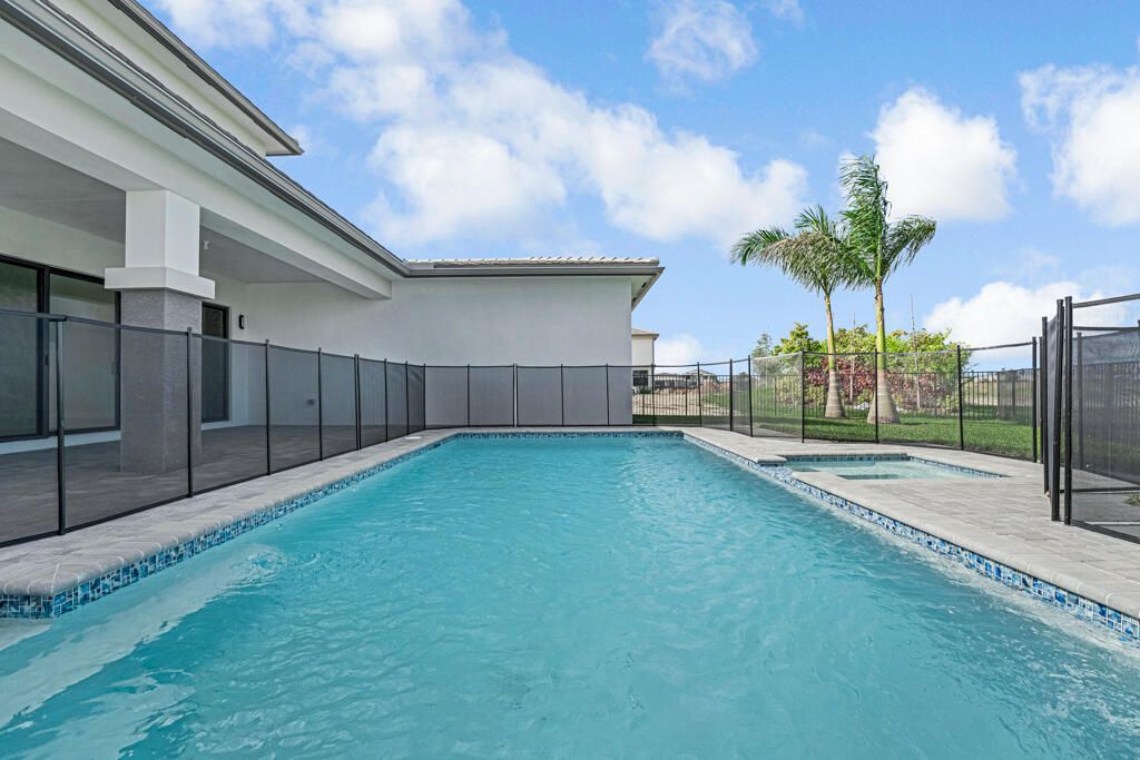 For Sale: $1,922,900 (5 beds, 5 baths, 5136 Square Feet)