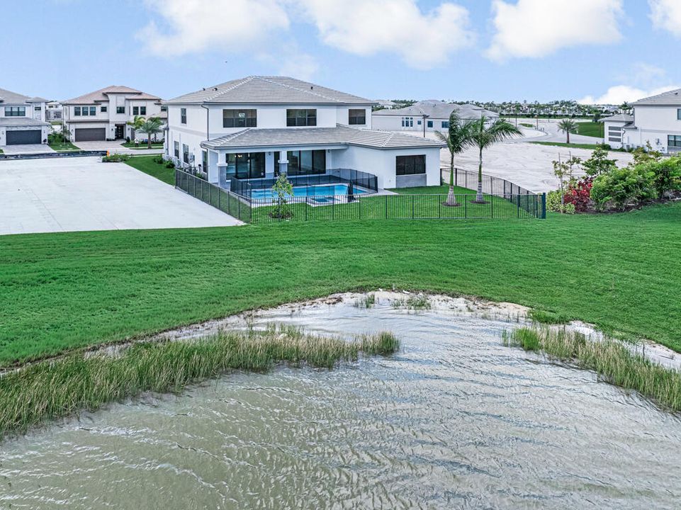 For Sale: $1,922,900 (5 beds, 5 baths, 5136 Square Feet)