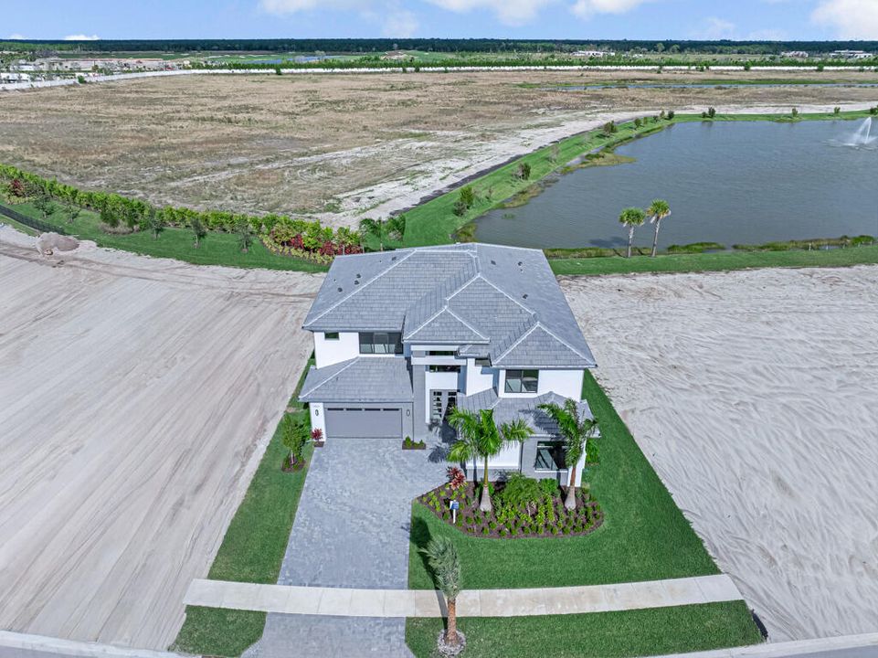 For Sale: $1,922,900 (5 beds, 5 baths, 5136 Square Feet)