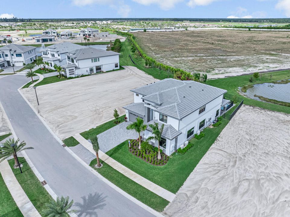 For Sale: $1,922,900 (5 beds, 5 baths, 5136 Square Feet)