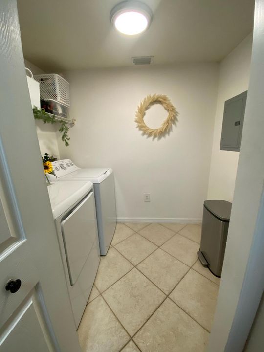 En Venta: $279,999 (2 camas, 2 baños, 1262 Pies cuadrados)