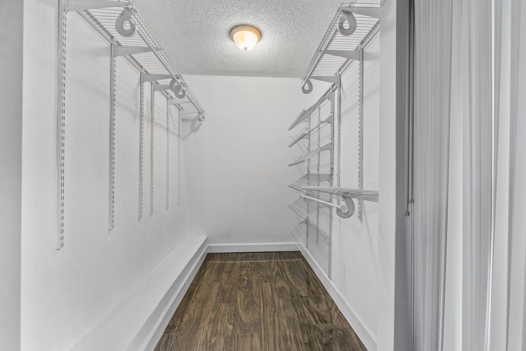 En Venta: $369,999 (2 camas, 2 baños, 1236 Pies cuadrados)