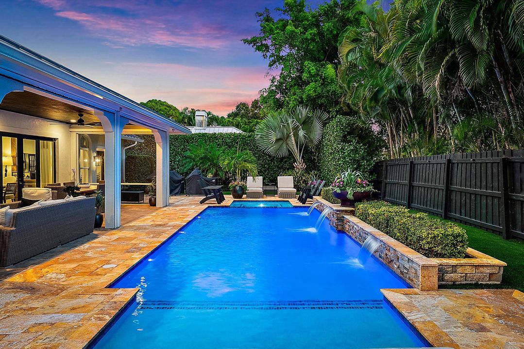 For Sale: $1,900,000 (3 beds, 3 baths, 2680 Square Feet)