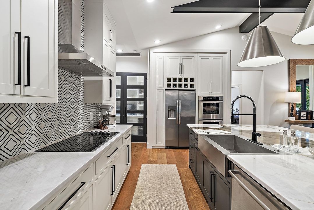 For Sale: $1,900,000 (3 beds, 3 baths, 2680 Square Feet)