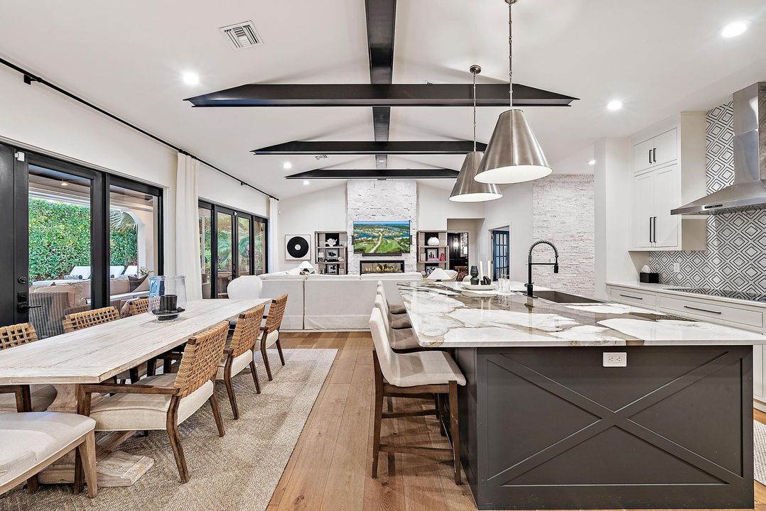 For Sale: $1,900,000 (3 beds, 3 baths, 2680 Square Feet)