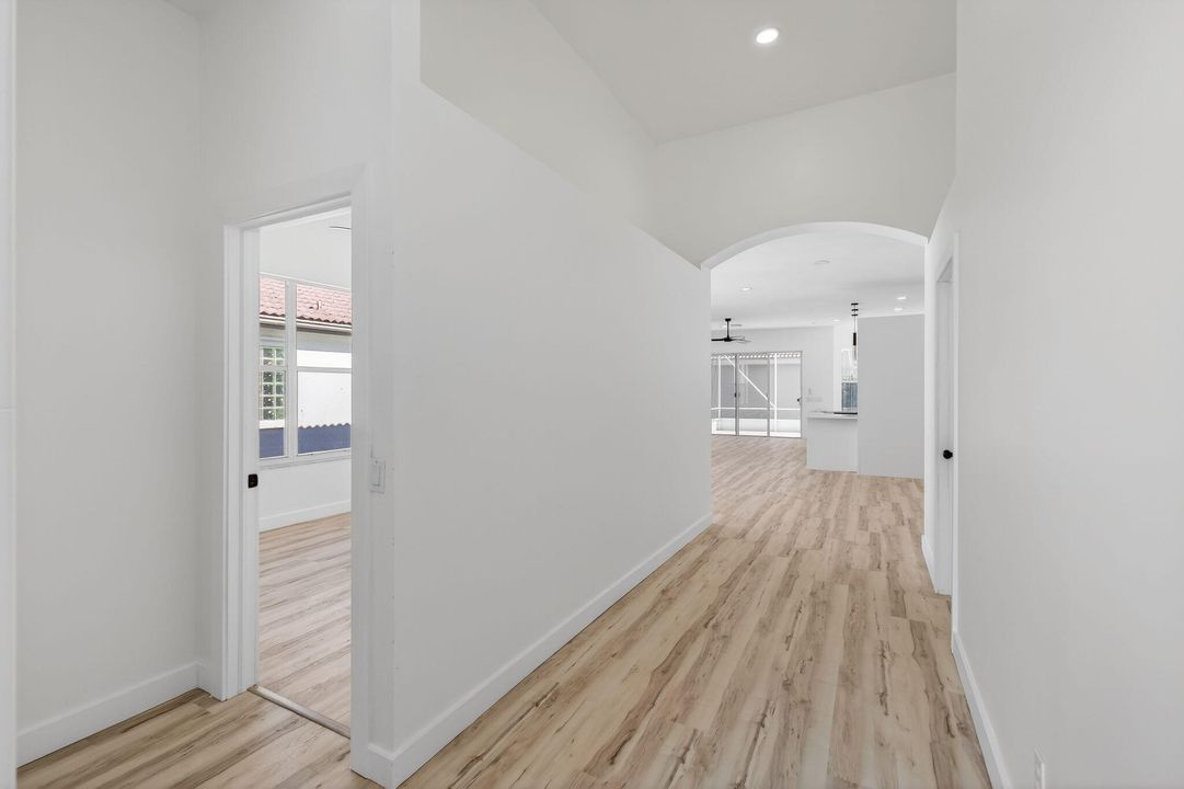 En Venta: $645,000 (3 camas, 2 baños, 2097 Pies cuadrados)