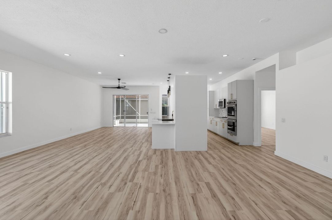 En Venta: $645,000 (3 camas, 2 baños, 2097 Pies cuadrados)