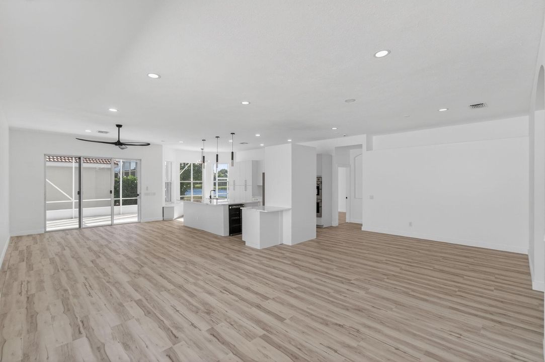 En Venta: $645,000 (3 camas, 2 baños, 2097 Pies cuadrados)