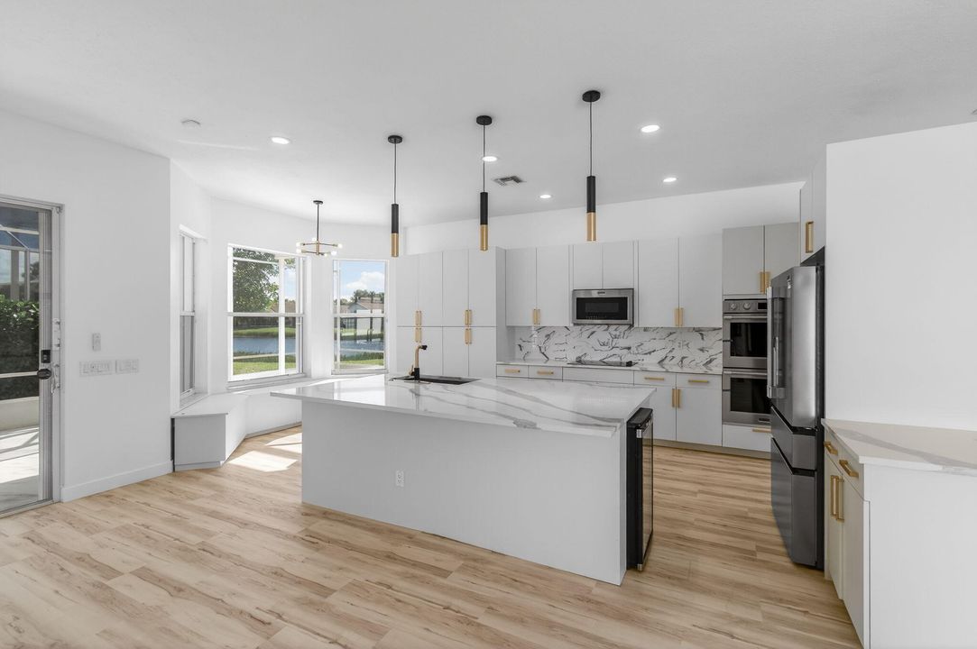 En Venta: $645,000 (3 camas, 2 baños, 2097 Pies cuadrados)