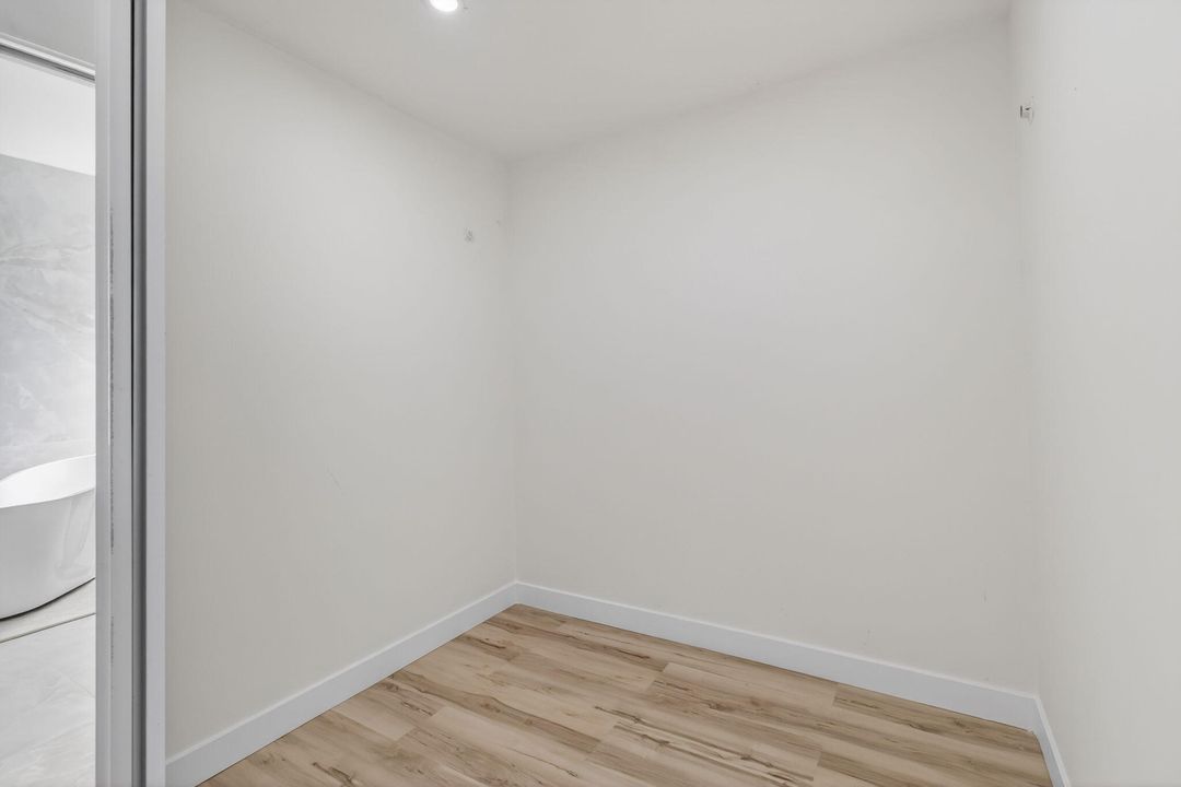 En Venta: $645,000 (3 camas, 2 baños, 2097 Pies cuadrados)