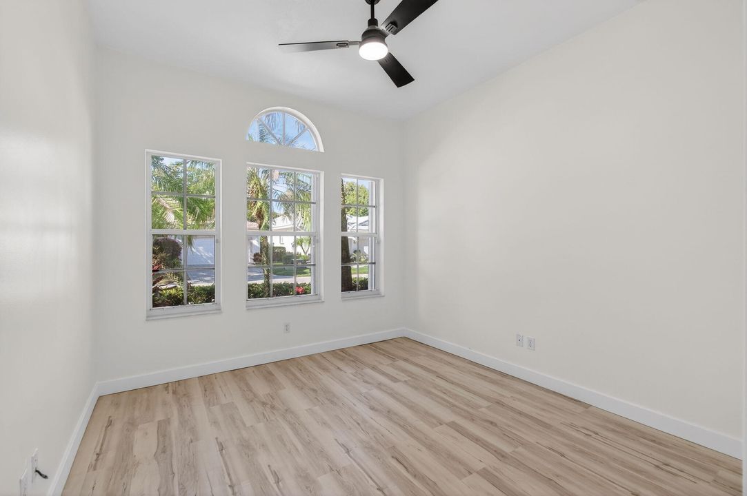 En Venta: $645,000 (3 camas, 2 baños, 2097 Pies cuadrados)