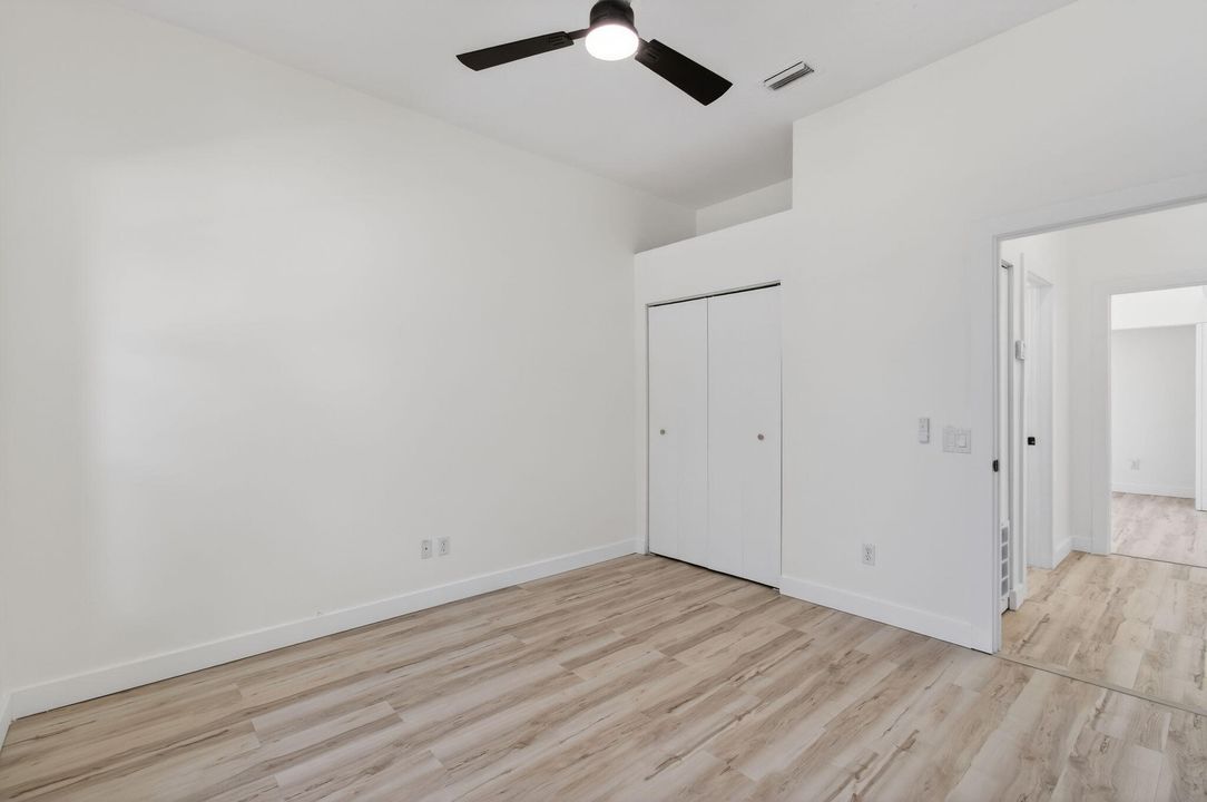 En Venta: $645,000 (3 camas, 2 baños, 2097 Pies cuadrados)