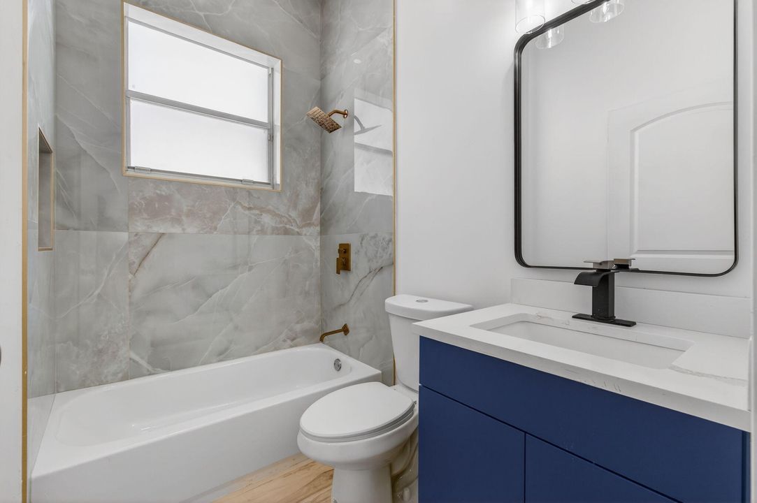 En Venta: $645,000 (3 camas, 2 baños, 2097 Pies cuadrados)