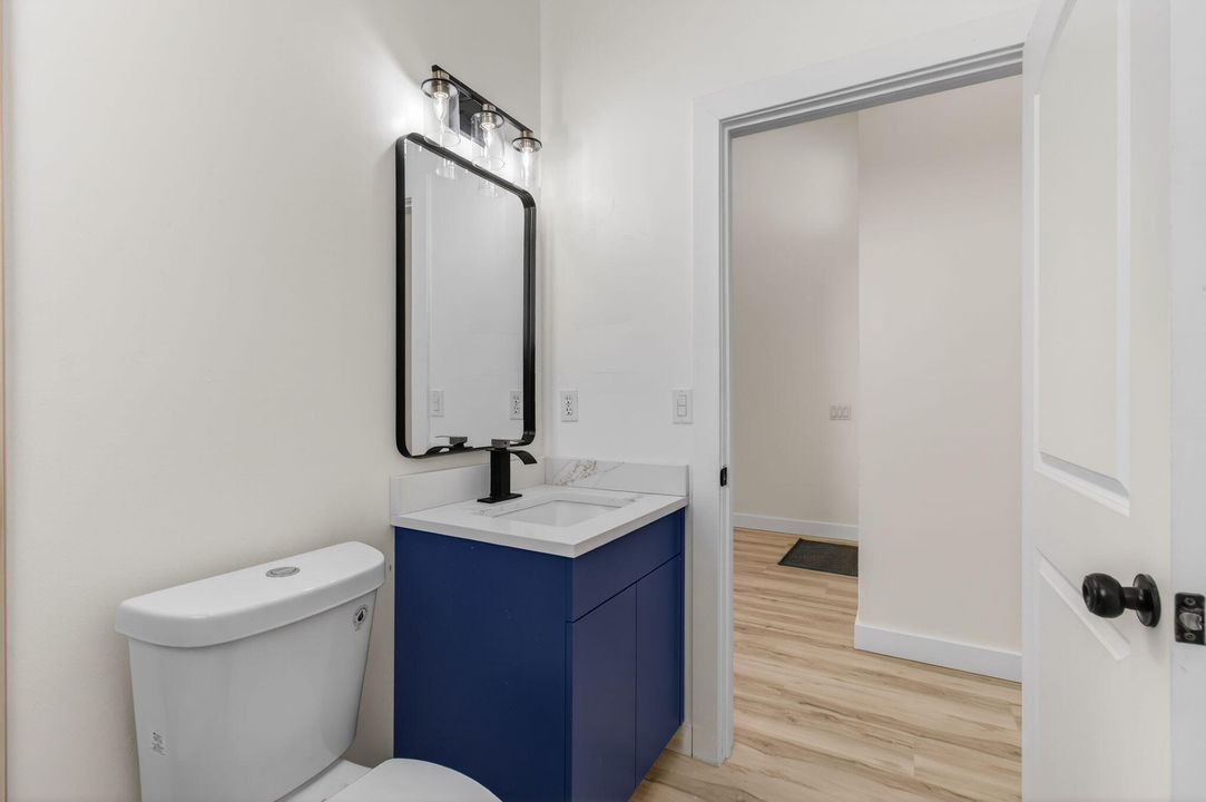 En Venta: $645,000 (3 camas, 2 baños, 2097 Pies cuadrados)