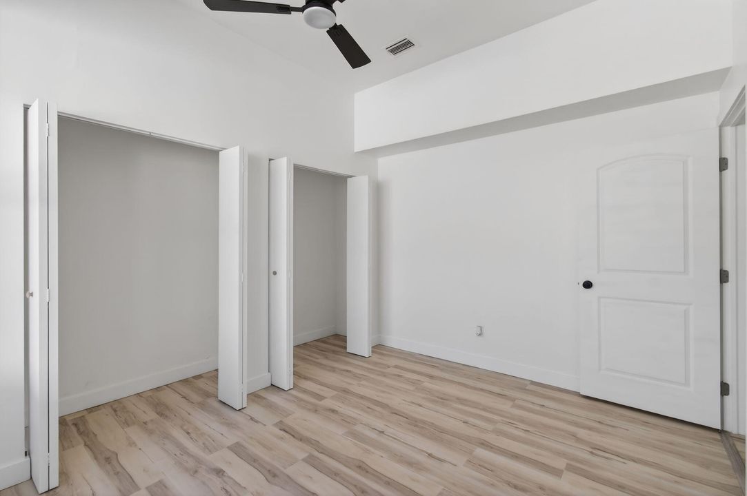 En Venta: $645,000 (3 camas, 2 baños, 2097 Pies cuadrados)