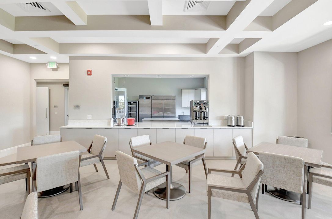 En Venta: $645,000 (3 camas, 2 baños, 2097 Pies cuadrados)