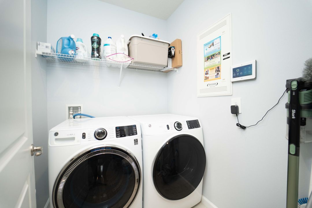 For Sale: $345,000 (3 beds, 2 baths, 1503 Square Feet)