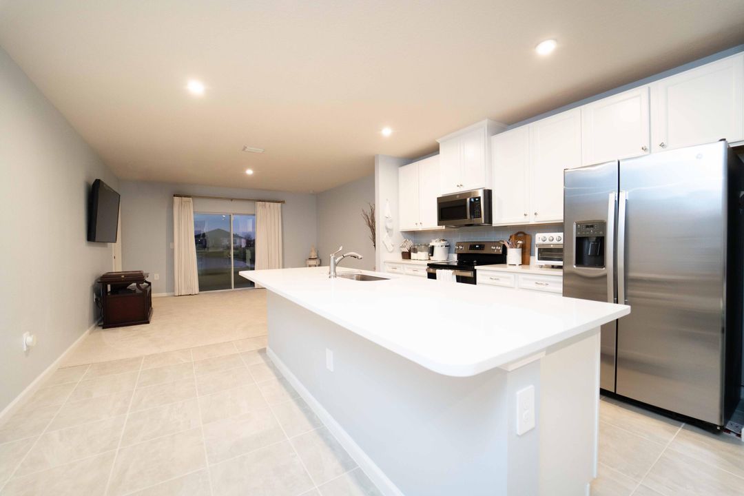 For Sale: $345,000 (3 beds, 2 baths, 1503 Square Feet)