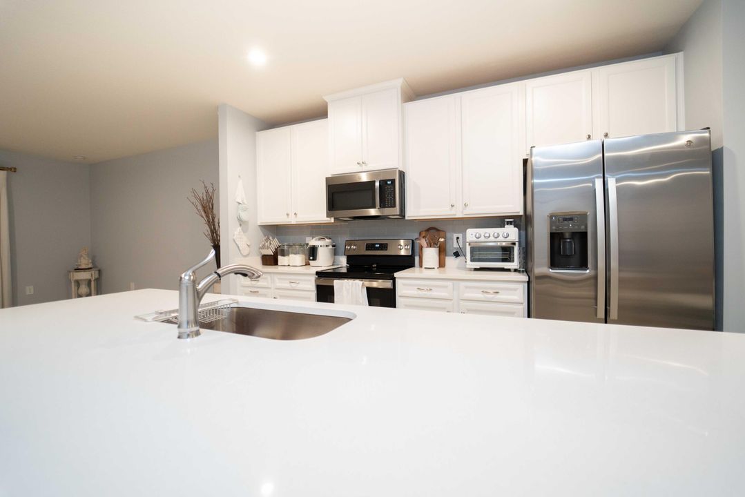 For Sale: $345,000 (3 beds, 2 baths, 1503 Square Feet)