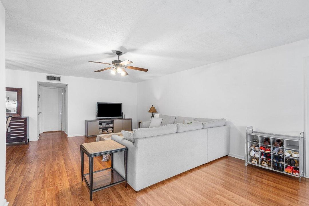 En Venta: $125,000 (1 camas, 1 baños, 994 Pies cuadrados)