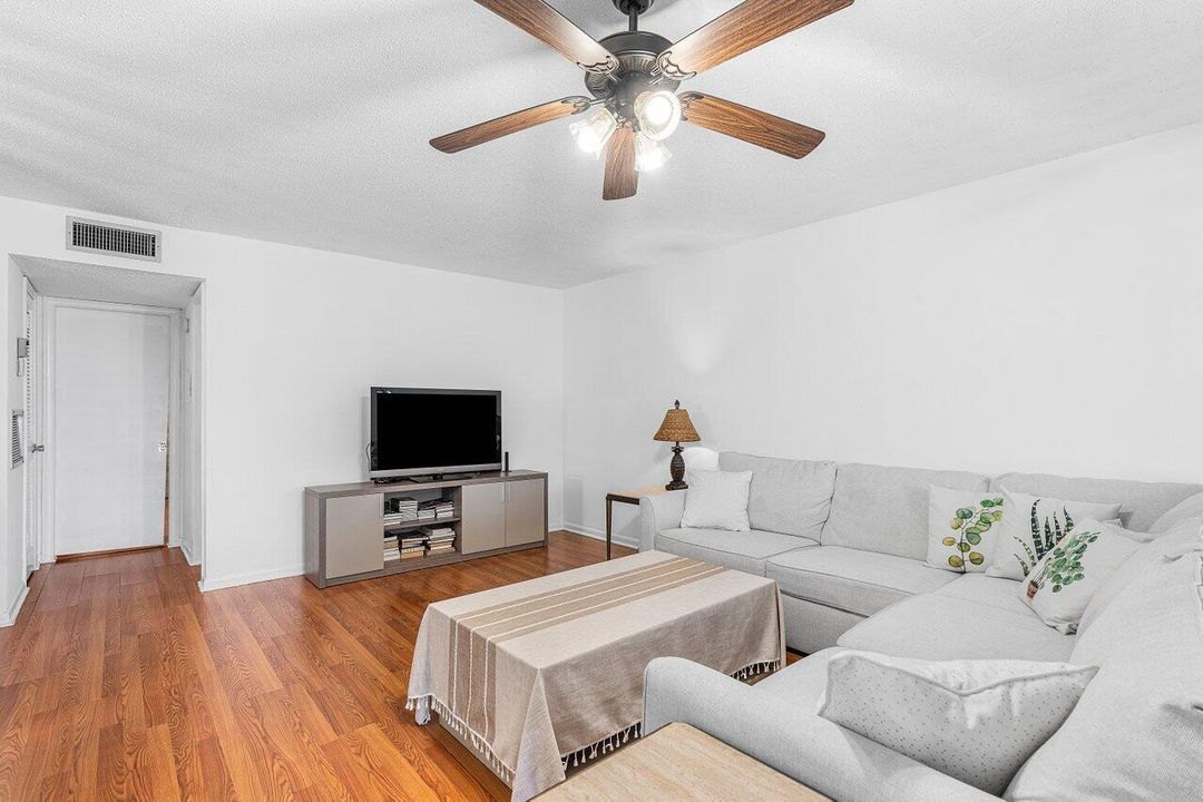 En Venta: $125,000 (1 camas, 1 baños, 994 Pies cuadrados)