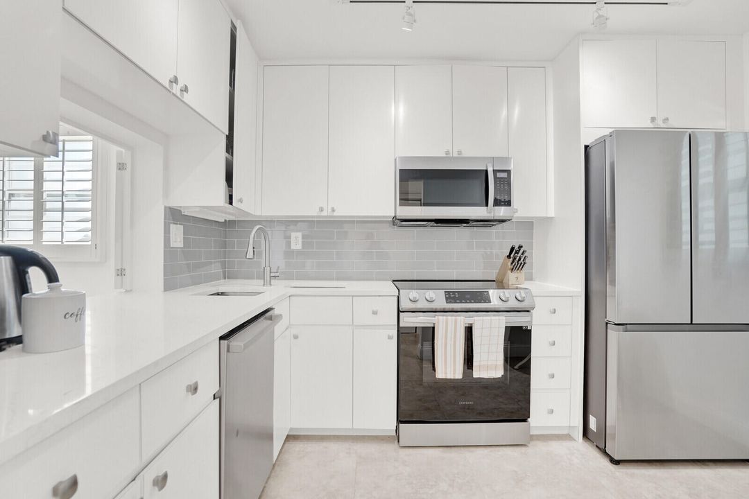 Activo con contrato: $699,000 (2 camas, 2 baños, 1284 Pies cuadrados)