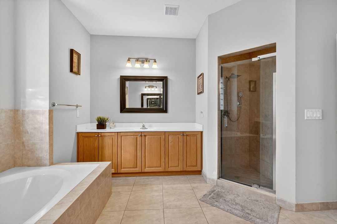 For Rent: $3,000 (3 beds, 2 baths, 1820 Square Feet)