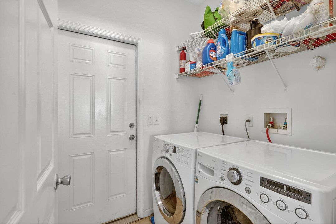 For Rent: $3,000 (3 beds, 2 baths, 1820 Square Feet)