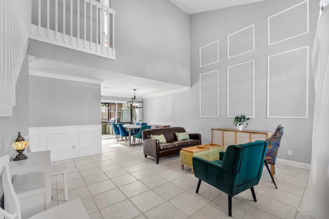 На продажу: $932,000 (4 спален, 2 ванн, 2223 Квадратных фут)