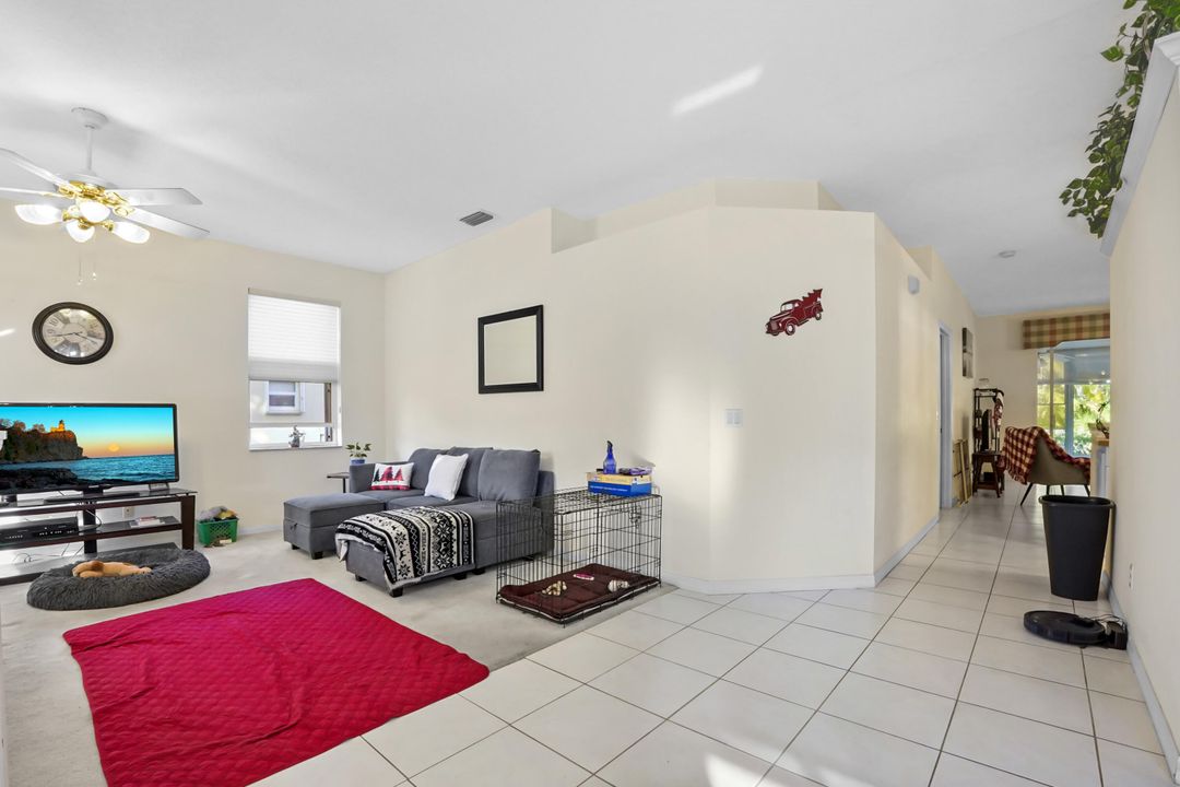 待售: $269,900 (2 贝兹, 2 浴室, 1766 平方英尺)