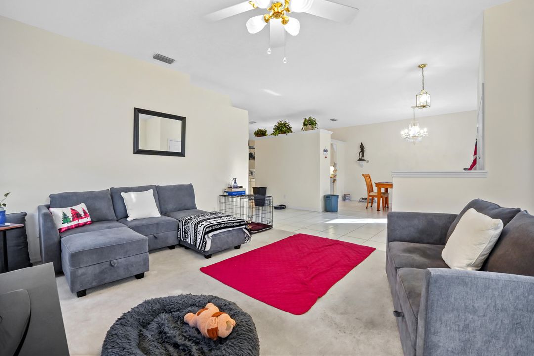 待售: $269,900 (2 贝兹, 2 浴室, 1766 平方英尺)