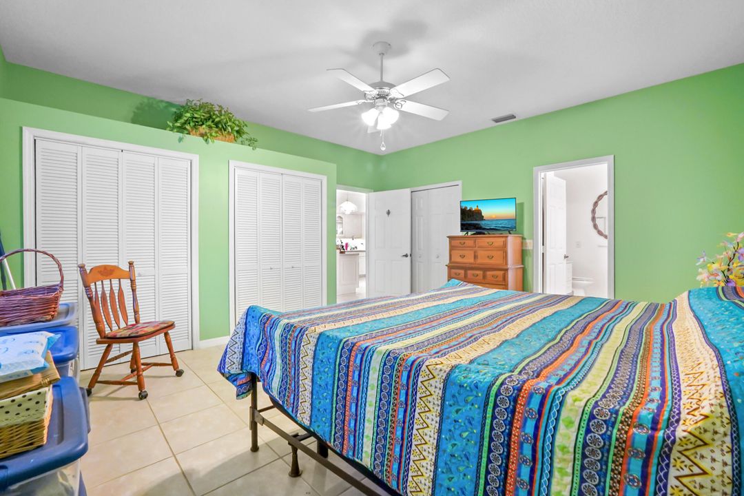 待售: $269,900 (2 贝兹, 2 浴室, 1766 平方英尺)