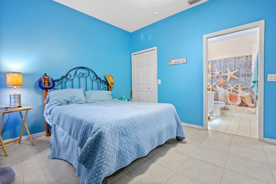 待售: $269,900 (2 贝兹, 2 浴室, 1766 平方英尺)