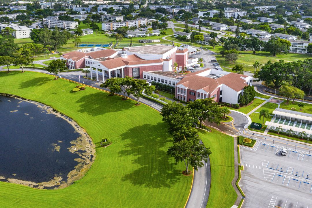 На продажу: $125,000 (1 спален, 1 ванн, 700 Квадратных фут)