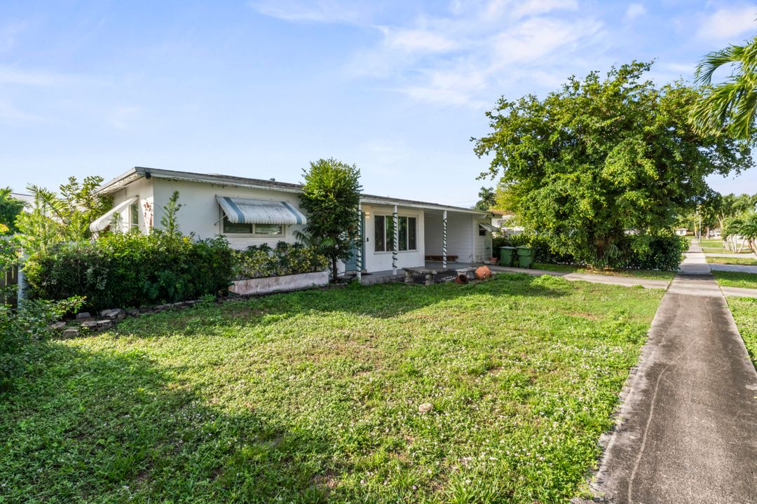 For Sale: $506,000 (3 beds, 2 baths, 1743 Square Feet)