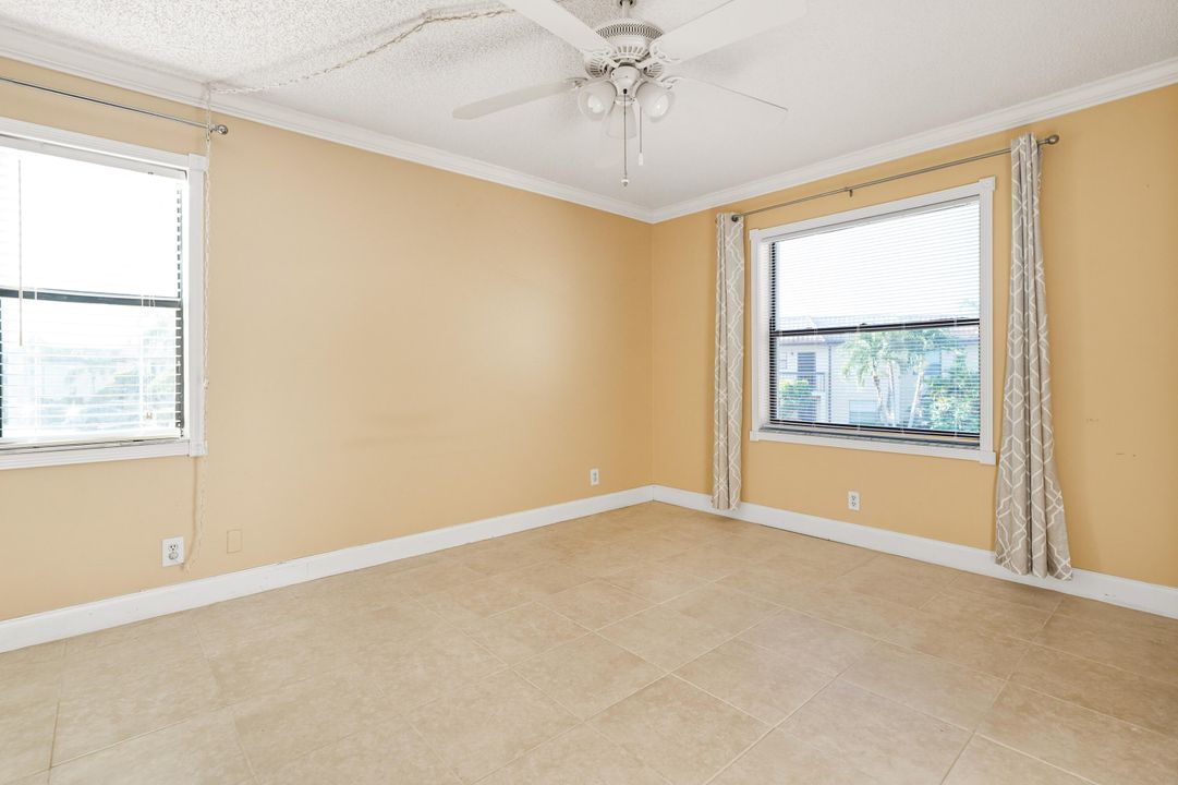 待售: $135,000 (2 贝兹, 2 浴室, 735 平方英尺)