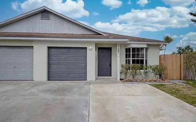 For Rent: $2,450 (2 beds, 2 baths, 861 Square Feet)