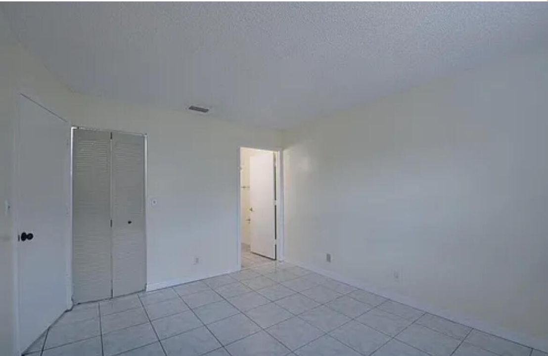 For Rent: $2,450 (2 beds, 2 baths, 861 Square Feet)