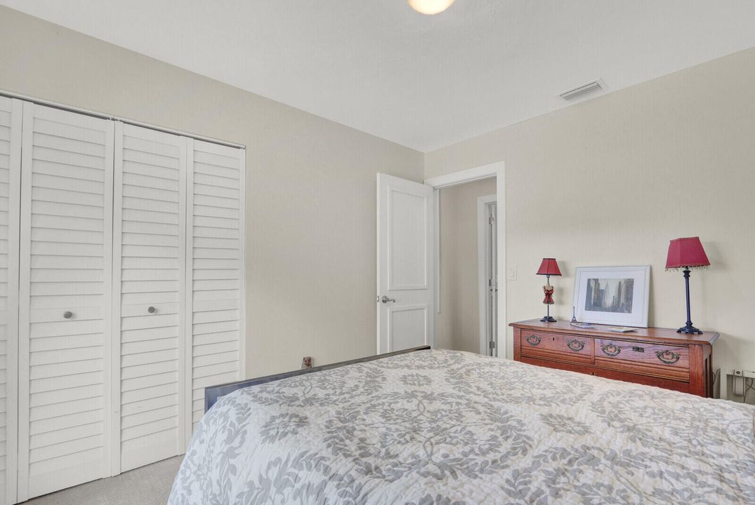 For Sale: $600,000 (3 beds, 3 baths, 2367 Square Feet)