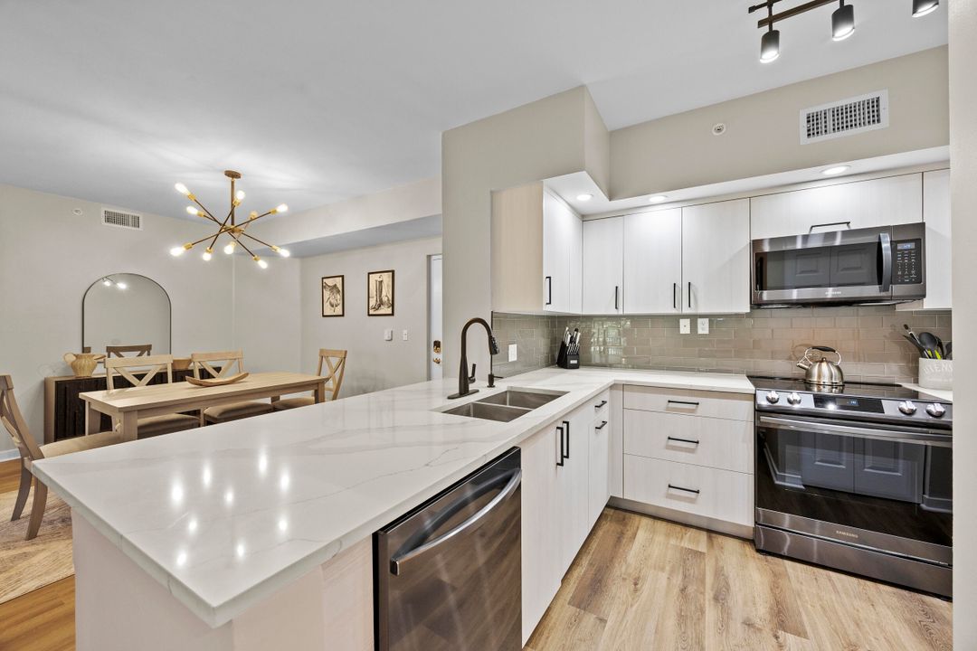 На продажу: $499,800 (3 спален, 2 ванн, 1479 Квадратных фут)