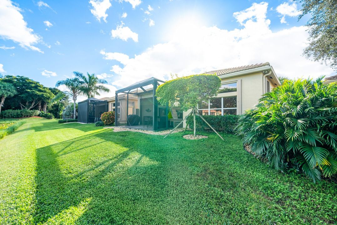 For Sale: $750,000 (3 beds, 2 baths, 2340 Square Feet)